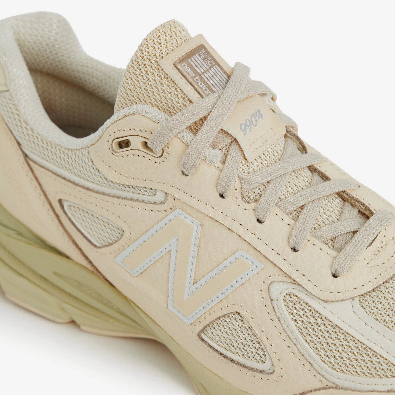 990v4