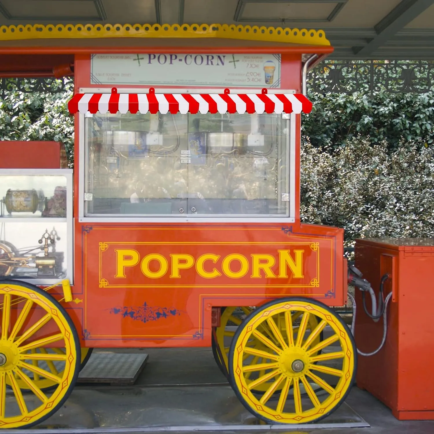 Boao 4 Pack Circus Awning Decoration 3D Stripe Cardboard Awning Carnival Wall Decor Circus Party Favors for Lemonade Stand Bakery Ice Cream Truck Bulletin Board Decor(Red and White)