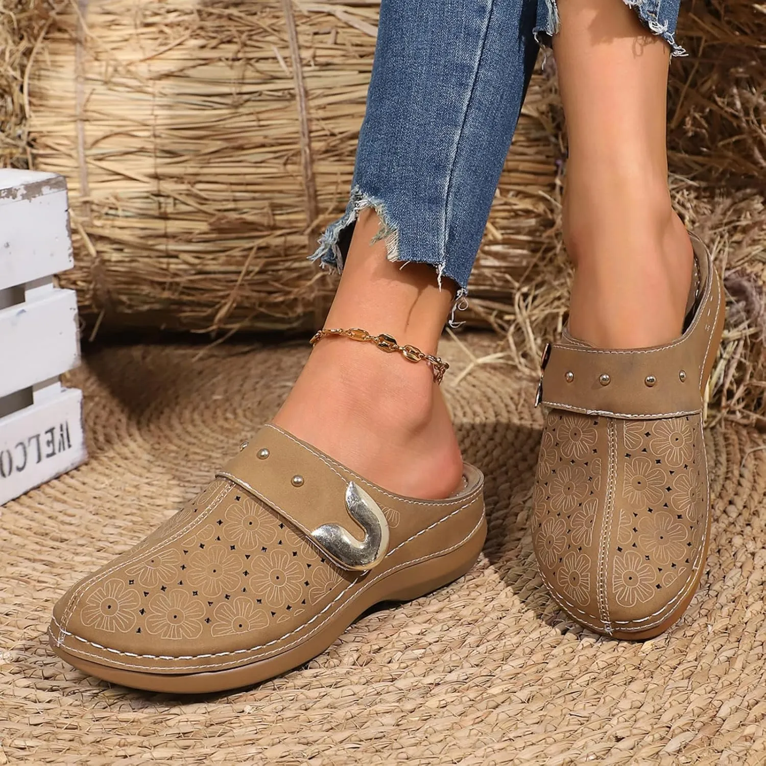 Clogs for Women Mules Comfortable Arch Support Closed Toe Low Wedge Slip On Sandals Summer Casual Walking Shoes