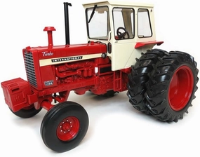 ERTL 1/16 50th Anniversary Collector Edition International Harvester 1256 Ice Cream Box Cab with Duals