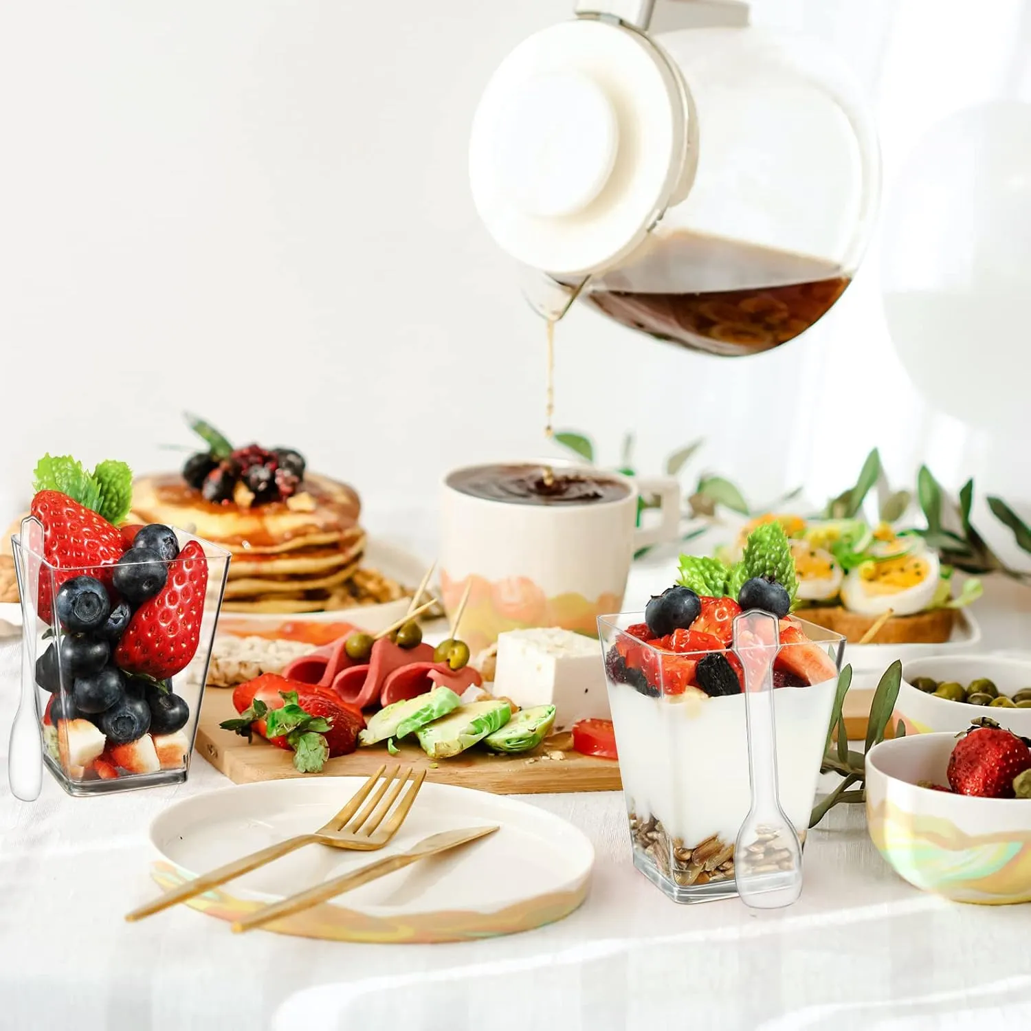 Eupako 100 Pack 5 oz Square Clear Plastic Dessert Cups with Lids and Spoons, Small Clear Tumbler Cups Set, Great for Desserts, Appetizers, Puddings, Mousse