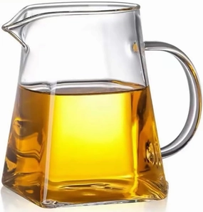 Glass Pitcher with Handle, Milk and Cream Pitcher Cup Jug, Heat Resistant Borosilicate Glass Creamer for Coffee Tea or Maple Syrup Serving, Stovetop & Microwave Safe (25oz/ 750ML)