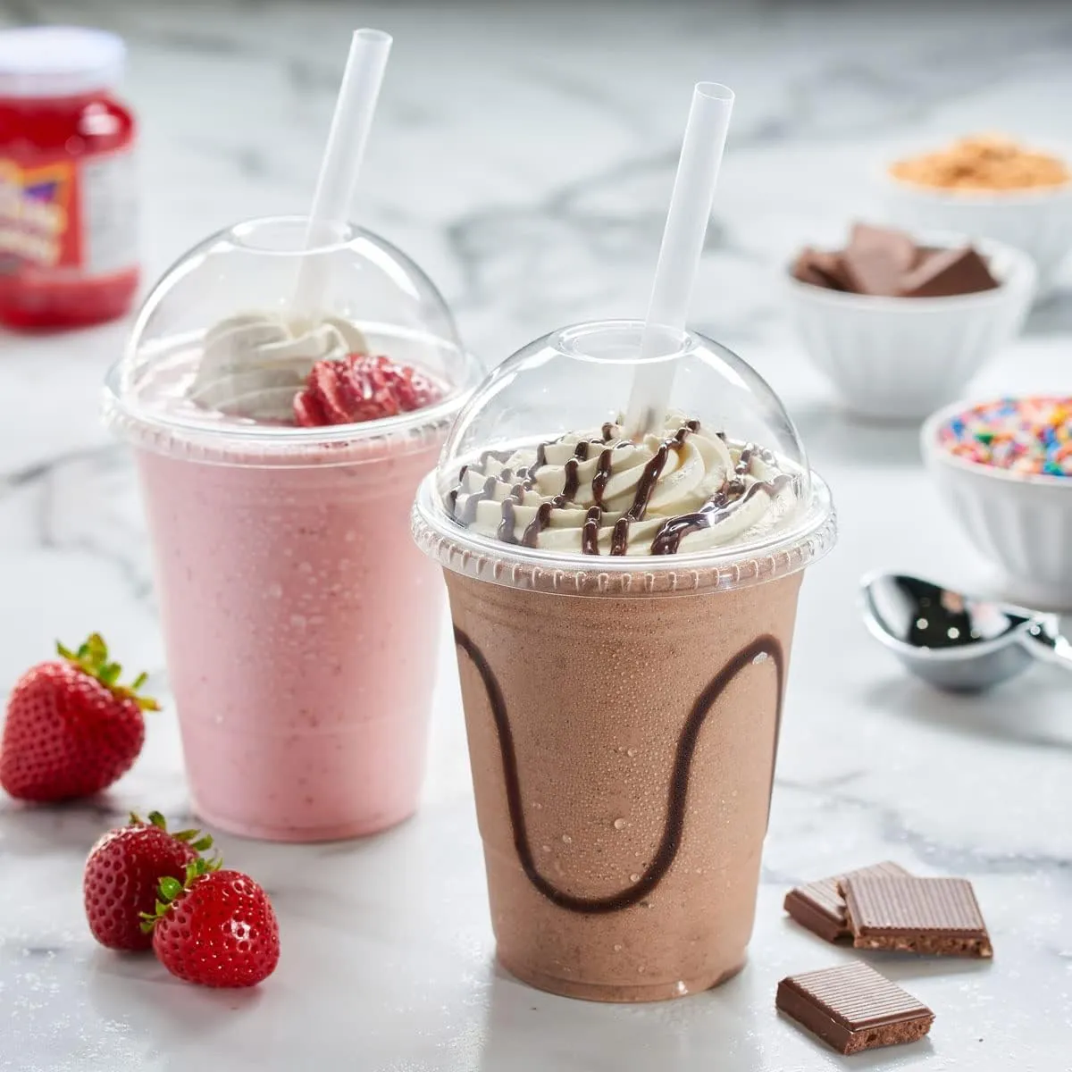 GUSTO [16 oz. - 50 Count Clear Plastic Cups With Dome Lids - Perfect for Smoothies, Milkshakes, and To-Go Beverages (Formerly Comfy Package)