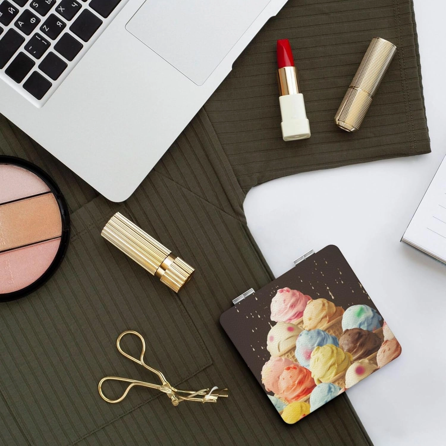 Ice Cream Printed Square Pocket Makeup Mirror with 1X/2X Magnification, Portable Mini Travel Makeup Mirror for Travel Daily Work Beauty