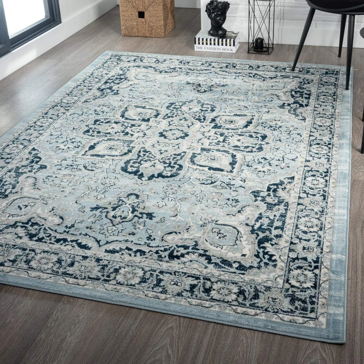 LUXE WEAVERS Olimpia Collection 5940 Blue 5x7 Oriental Floral Area Rug
