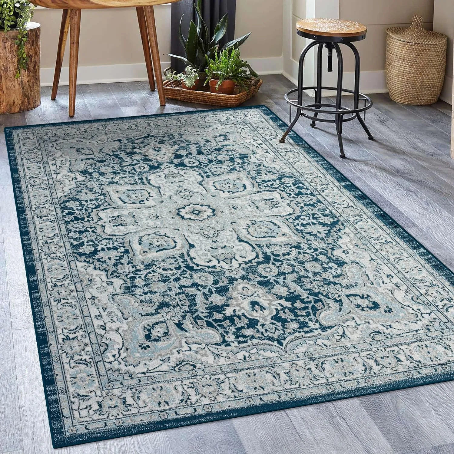 LUXE WEAVERS Olimpia Collection 5940 Ivory 5x7 Oriental Floral Area Rug