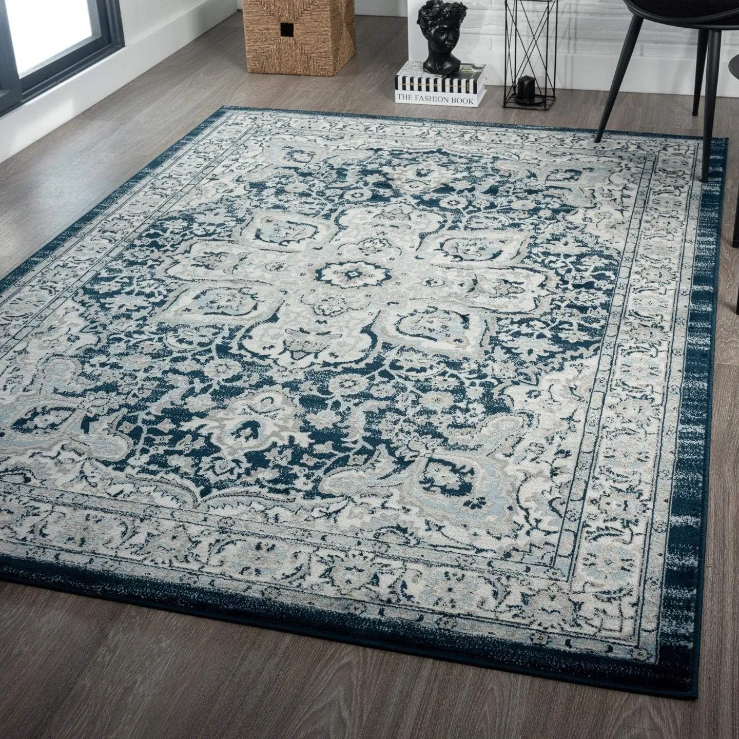 LUXE WEAVERS Olimpia Collection 5940 Ivory 5x7 Oriental Floral Area Rug