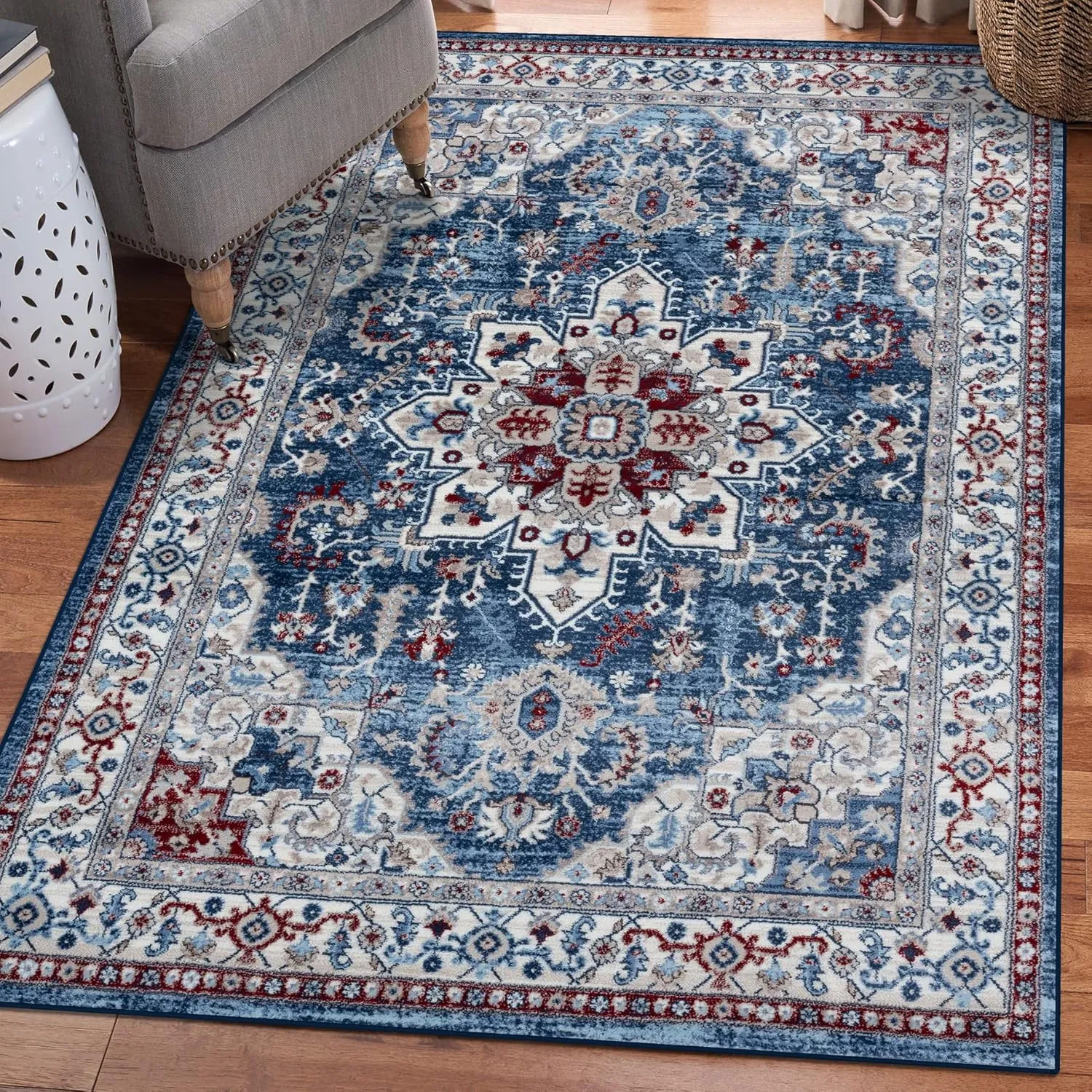 LUXE WEAVERS Victoria Collection Blue Oriental 5x7 Area Rug 7525