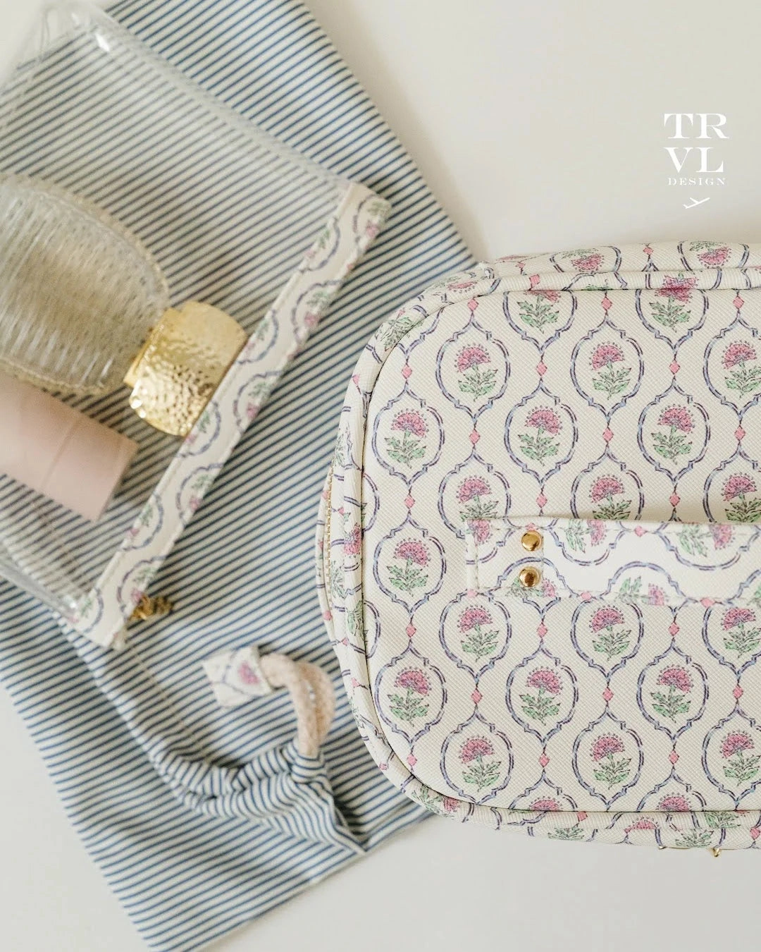 LUXE TRAIN 2 - Cosmetic Case ANTIBES with Navy Pinstripe Liner