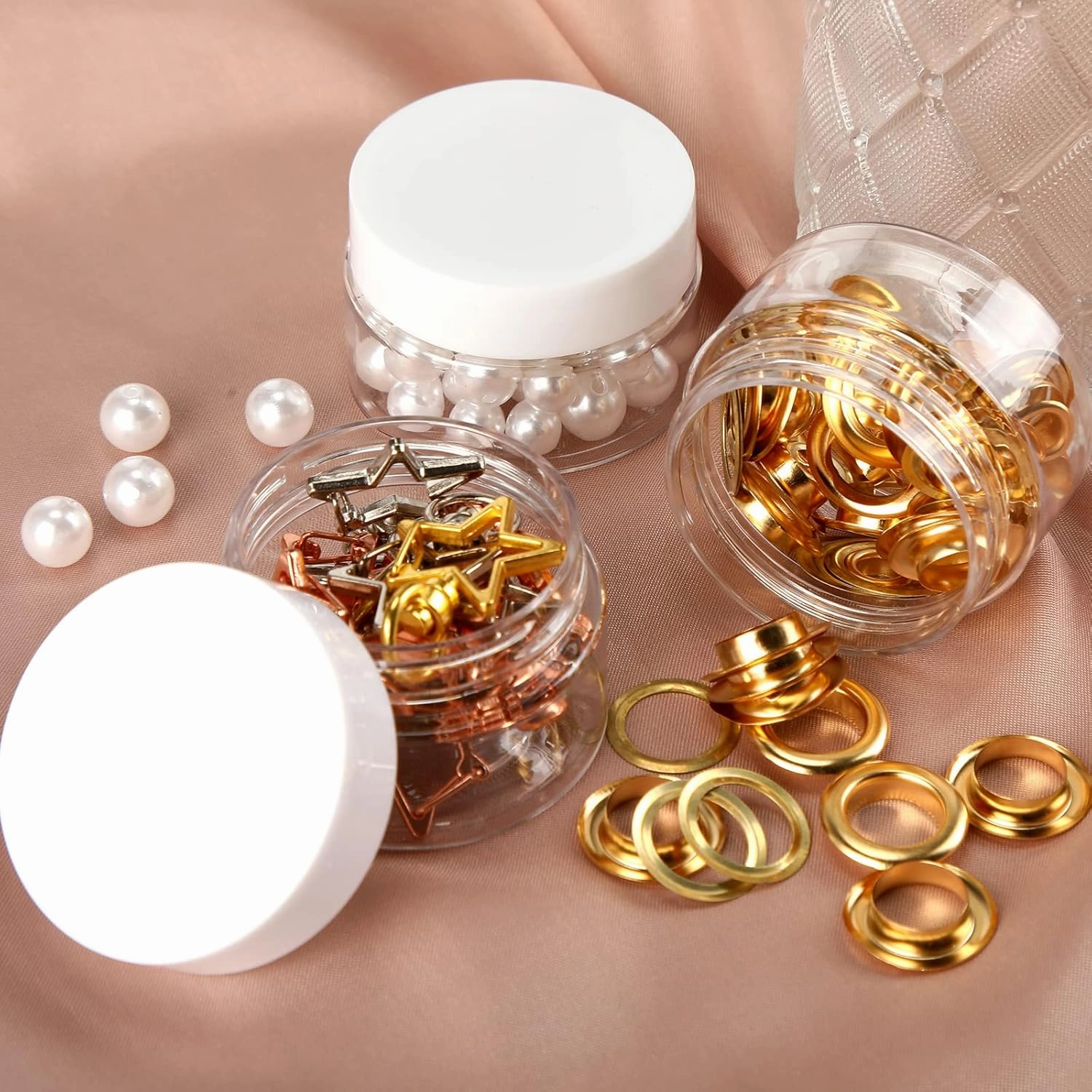 SATINIOR 100 Pcs Plastic Jars with Lids Small Containers Lids Wide Mouth Small Plastic Containers for Lotion Cream Rhinestones Body Butters Travel Storage(2 oz,Clear with White Lid)