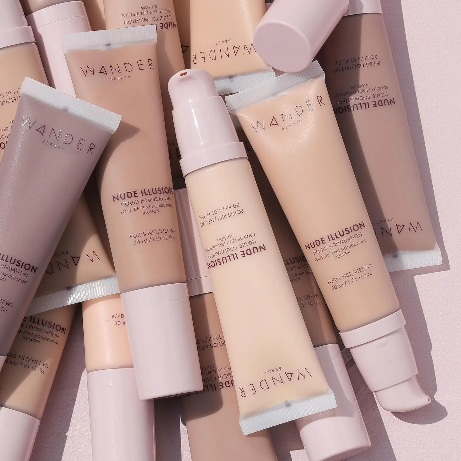 Wander Beauty Nude Illusion Liquid Foundation - Fair Light - Medium to Full Coverage Foundation - Natural Makeup with Vitamin E & Macadamia - Nude Skin Finish Blurs & Conceals - 1.01 fl oz